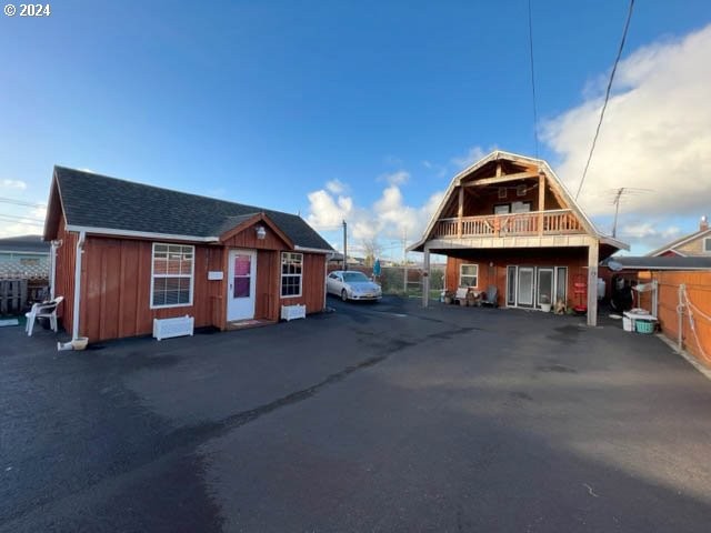 Welcome to an exceptional property offering the best of coastal - Beach Home for sale in Long Beach, Washington on Beachhouse.com