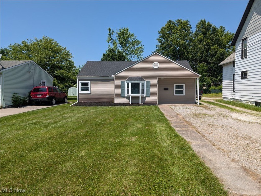 Single floor living. This two bedroom ranch is located near - Beach Home for sale in Lorain, Ohio on Beachhouse.com