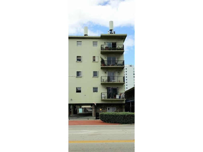 No open liens or violations per current owner. Central location - Beach Condo for sale in Miami Beach, Florida on Beachhouse.com