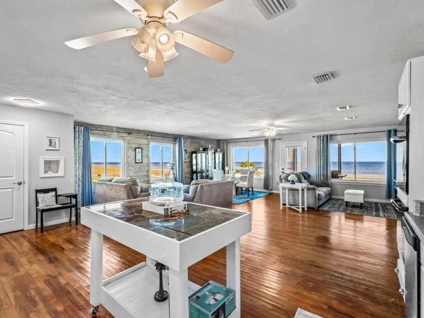 Nestled on nearly an acre of pristine white sandy beach, 3 - Beach Home for sale in Alligator Point, Florida on Beachhouse.com