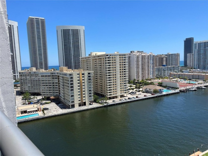 EASY TO SHOW AND VACANT ANY TIME, HIGH FLOOR BEST SOUTH VIEW AND - Beach Condo for sale in Hallandale Beach, Florida on Beachhouse.com