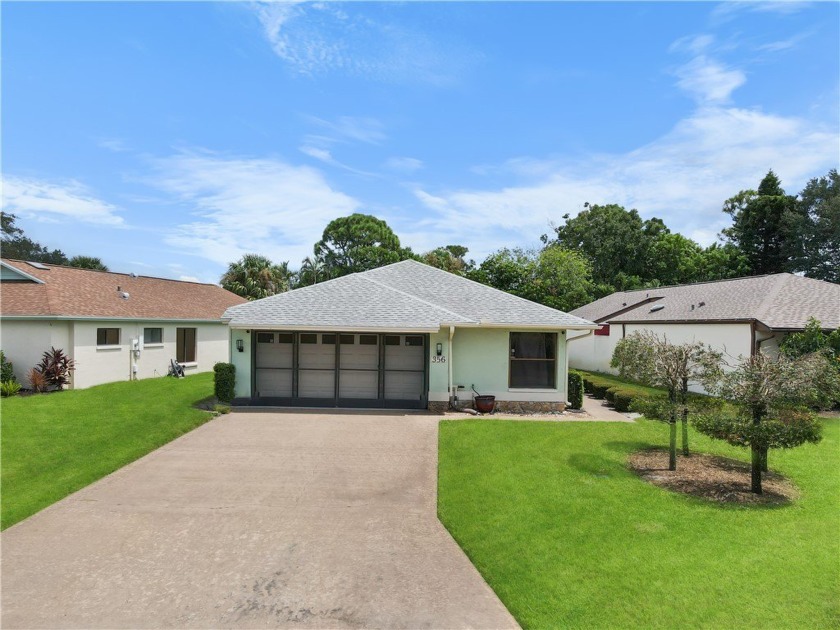 Motivated sellers.Well maintained home in the beautiful Lake - Beach Home for sale in Melbourne, Florida on Beachhouse.com