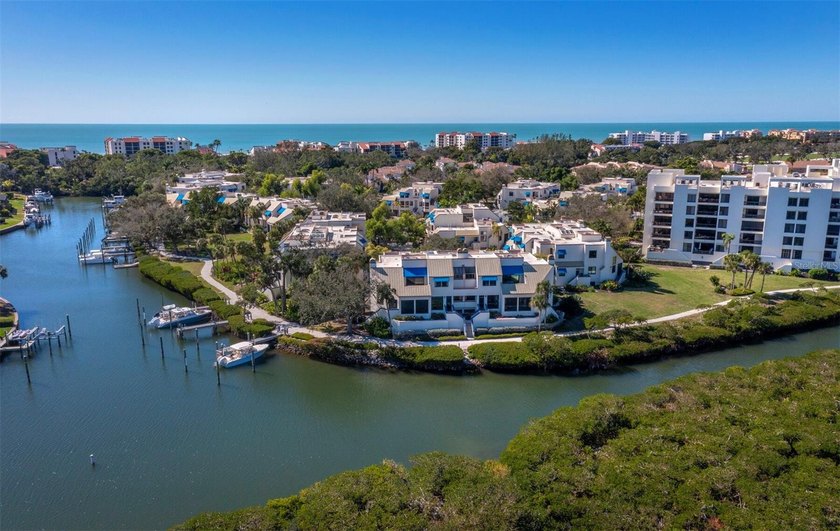 Welcome to a masterfully reimagined two-bedroom, 2.5-bath - Beach Townhome/Townhouse for sale in Longboat Key, Florida on Beachhouse.com