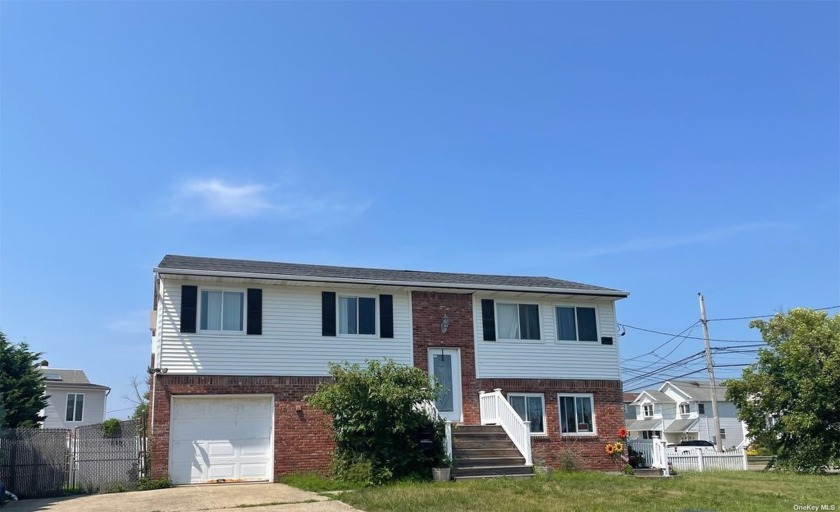 Look no further if you desire water views and beach access! This - Beach Home for sale in Lindenhurst, New York on Beachhouse.com