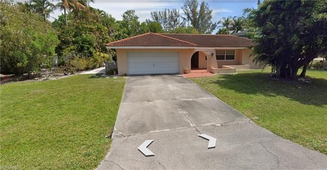 Great location on Sanibel. Close to everything. Located on a cul - Beach Home for sale in Sanibel, Florida on Beachhouse.com