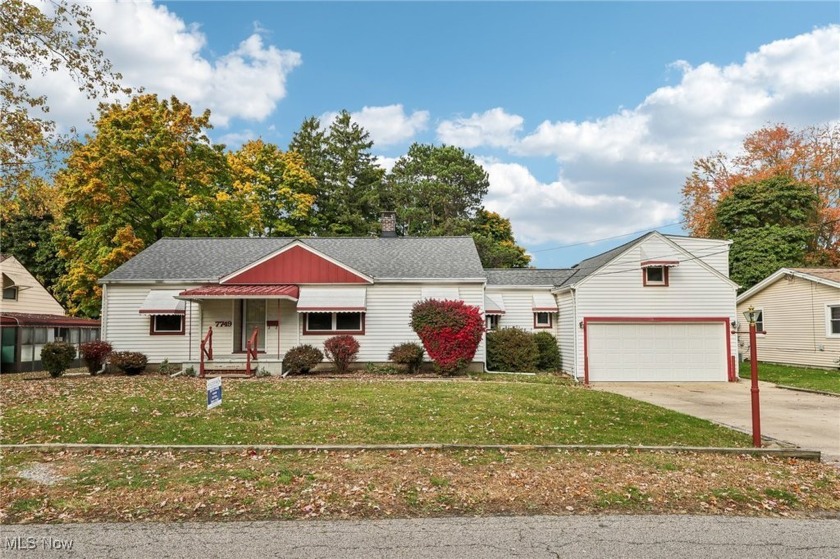 This freshly painted and deep-cleaned Cape Cod home in - Beach Home for sale in Mentor, Ohio on Beachhouse.com