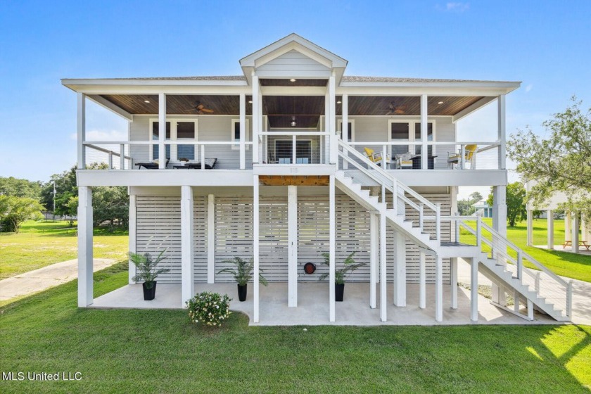 If you are looking for a beach house or a full time residence to - Beach Home for sale in Pass Christian, Mississippi on Beachhouse.com