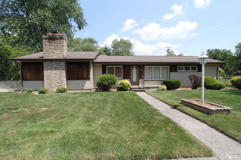 Charming 3-bedroom Ranch in desirable Detroit Beach! This - Beach Home for sale in Monroe, Michigan on Beachhouse.com