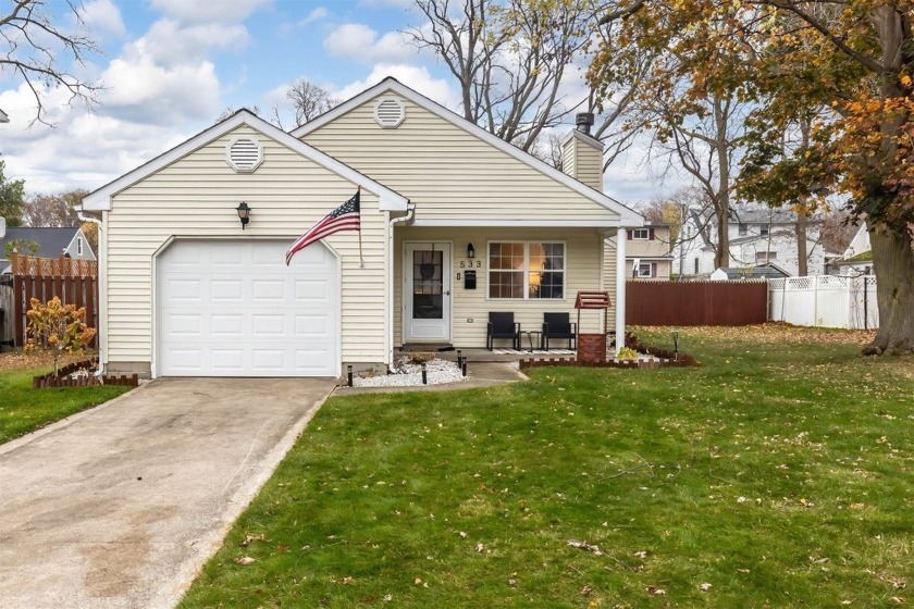 Discover this charming and cozy ranch-style home located in a - Beach Home for sale in Erie, Pennsylvania on Beachhouse.com