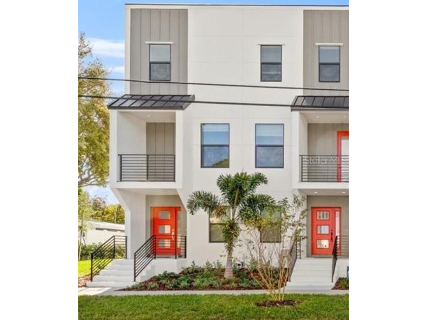 RARE FIND in the heart of South Tampa! Are you looking for EASY - Beach Townhome/Townhouse for sale in Tampa, Florida on Beachhouse.com