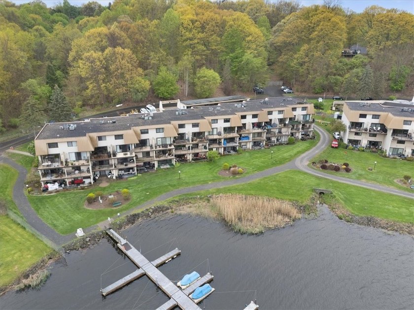 Welcome to 416 Bay Village Drive - a beautifully appointed - Beach Condo for sale in Rochester, New York on Beachhouse.com