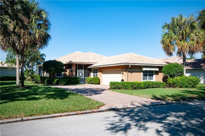EXQUISITE TURNKEY GOLF-FRONT RESIDENCE IN WORTHINGTON COUNTRY - Beach Home for sale in Bonita Springs, Florida on Beachhouse.com