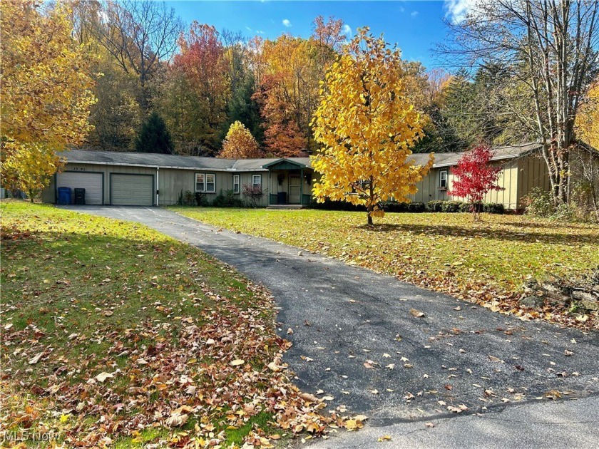 There is so much potential for this sprawling ranch on a - Beach Home for sale in Willoughby Hills, Ohio on Beachhouse.com