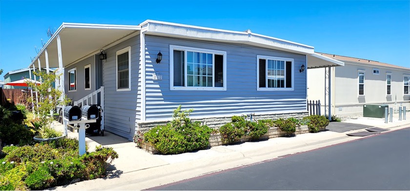 NEW TO THE MARKET!! OPEN HOUSE Saturdays 11A-3PM CHECK-IN AT THE - Beach Home for sale in Huntington Beach, California on Beachhouse.com