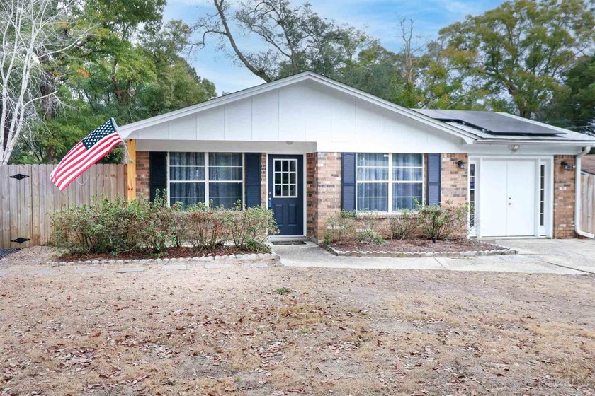 Tucked away in the heart of Pensacola, this beautifully - Beach Home for sale in Pensacola, Florida on Beachhouse.com