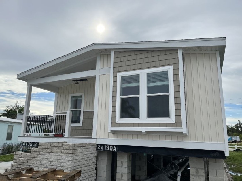 Home For Sale in Punta Gorda - Beach Home for sale in Punta Gorda, Florida on Beachhouse.com