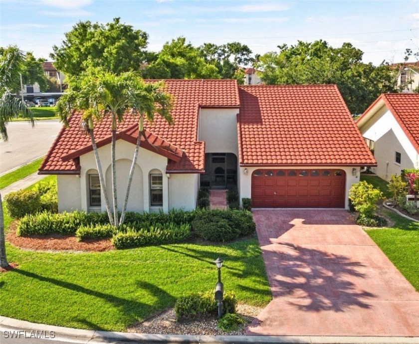 Best Value in Cross Creek Country Club with this beautifully - Beach Home for sale in Fort Myers, Florida on Beachhouse.com