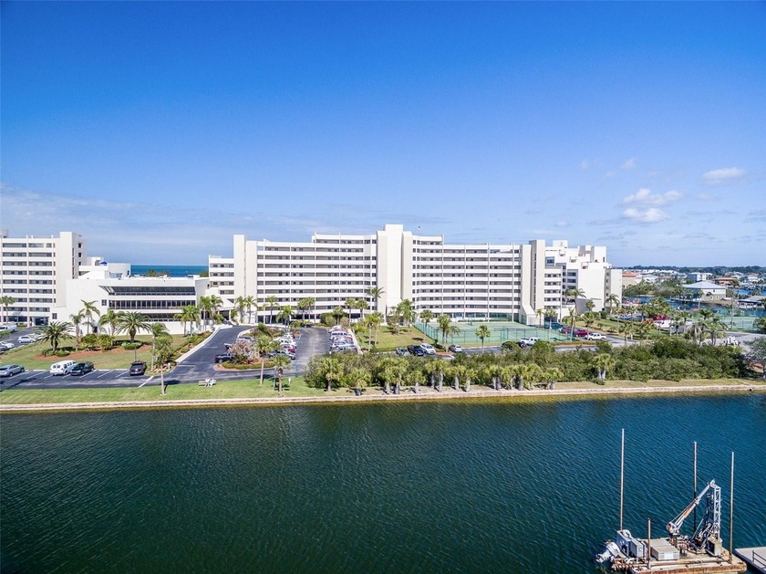 Stunning 2 bedroom 2 Bathroom uninhibited view of the GULF with - Beach Condo for sale in Hudson, Florida on Beachhouse.com