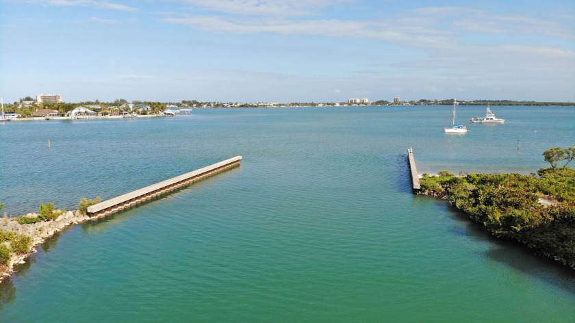***FULLY RENOVATED AND BEST PRICED LISTING, VIEW & UPGRADES*** - Beach Condo for sale in Fort Pierce, Florida on Beachhouse.com