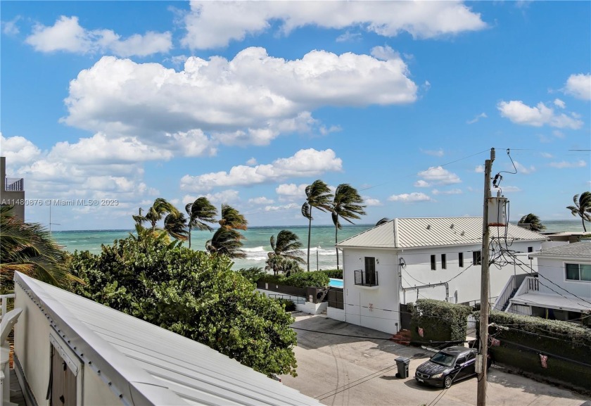 PRICE REDUCE, OWNER IS VERY MOTIVED! BEAUTIFUL VIEW! Steps away - Beach Townhome/Townhouse for sale in Hollywood, Florida on Beachhouse.com