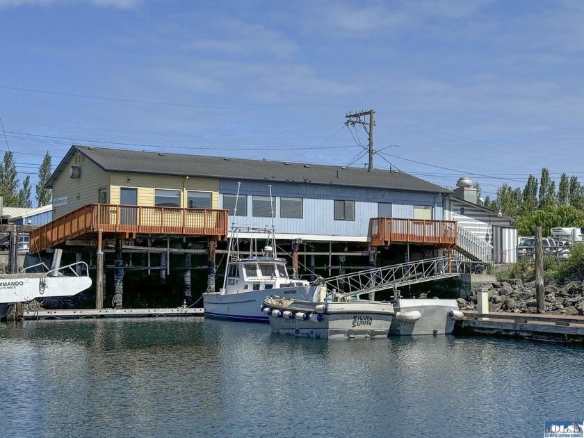 Prime opportunity: Waterfront Commercial Building on leased land - Beach Commercial for sale in Port Townsend, Washington on Beachhouse.com