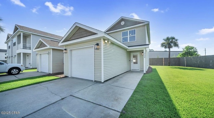 Charming Updated Townhome in a Gated Community! Welcome to The - Beach Townhome/Townhouse for sale in Panama City, Florida on Beachhouse.com
