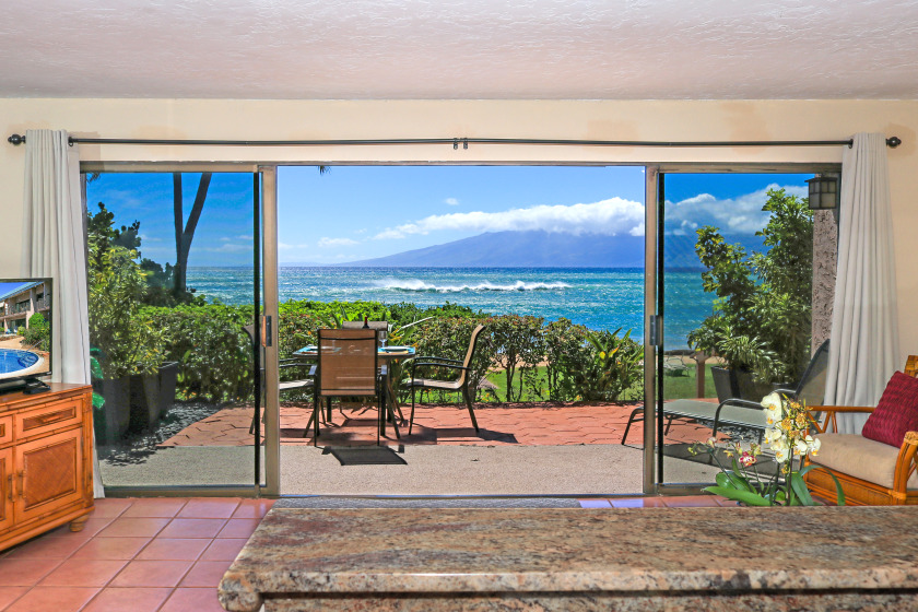 One of Maui's Best Kept Secret. Spectacular view - Beach Vacation Rentals in Lahaina, Hawaii on Beachhouse.com