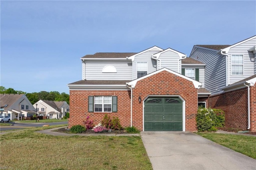 Welcome home to this beautifully maintained 4-bedroom, 2.5-bath - Beach Townhome/Townhouse for sale in Yorktown, Virginia on Beachhouse.com