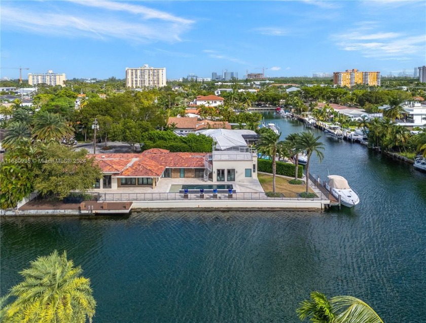 Discover the charm of Keystone Point. With over 180+ feet of - Beach Home for sale in North Miami, Florida on Beachhouse.com