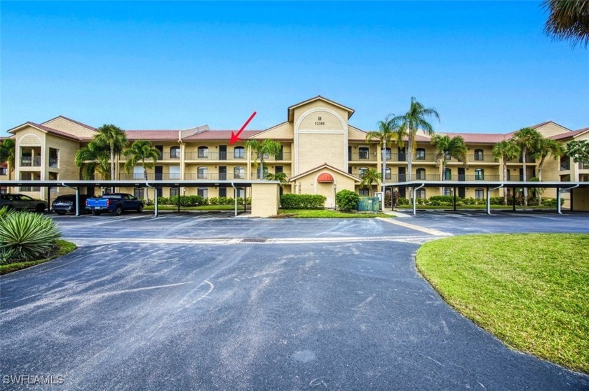 Charming Top-Floor Condo with Stunning Views! Welcome to this - Beach Condo for sale in Fort Myers, Florida on Beachhouse.com