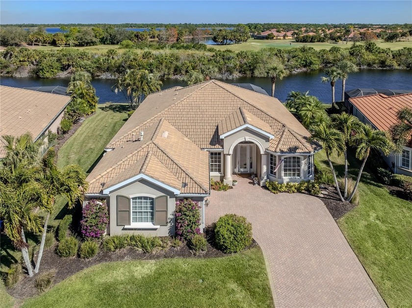 Vecellio Model | Classic Series | Premier Waterfront Lot

 - Beach Home for sale in Venice, Florida on Beachhouse.com
