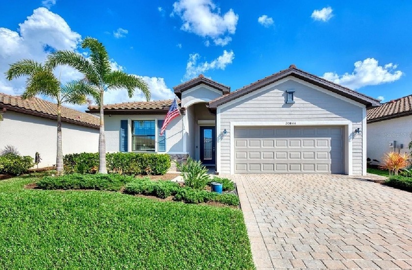 Under contract-accepting backup offers. Welcome to a beautiful - Beach Home for sale in Venice, Florida on Beachhouse.com