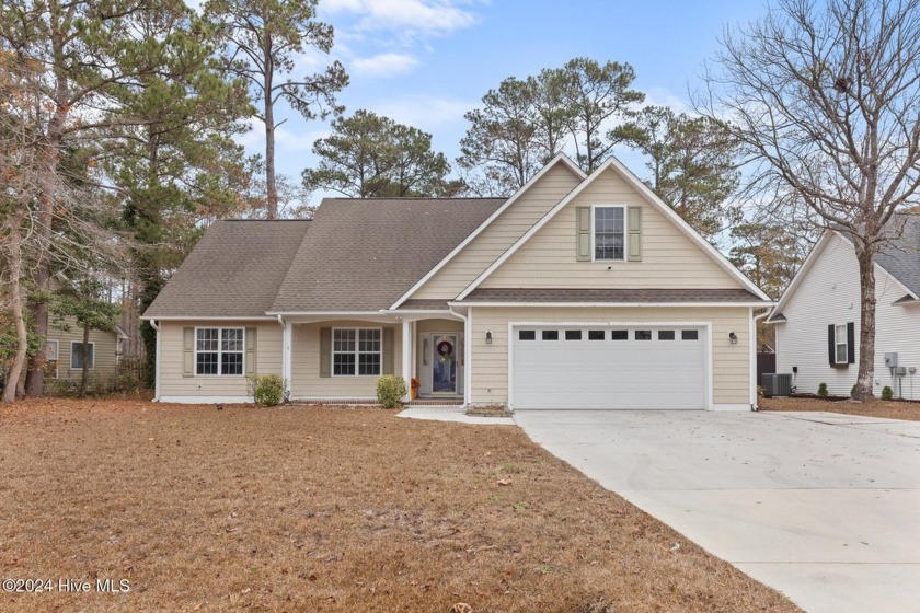 The perfect mix : A great Ranch-Style Home @ BELVEDERE - Beach Home for sale in Hampstead, North Carolina on Beachhouse.com