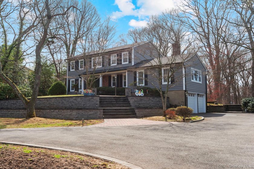 This Fully Updated Mustapick Colonial was built in 1979 and Is - Beach Home for sale in Northport, New York on Beachhouse.com