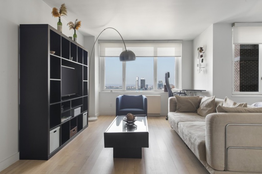 322 West 57th Street 39U - Beach Apartment for sale in New York, New York on Beachhouse.com