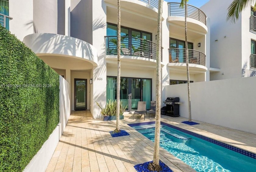 Situated in the sought-after Victoria Landing community in - Beach Townhome/Townhouse for sale in Fort Lauderdale, Florida on Beachhouse.com