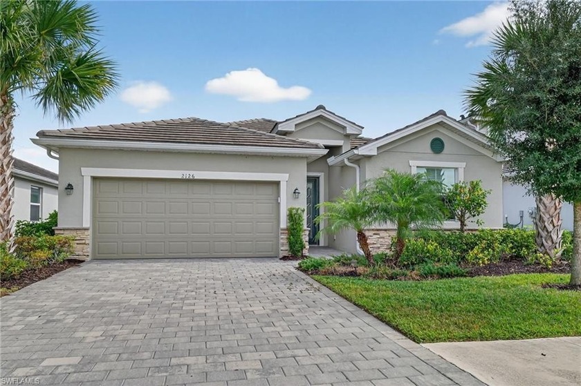 Welcome to this beautifully maintained 4-bedroom, 3-bath - Beach Home for sale in Naples, Florida on Beachhouse.com