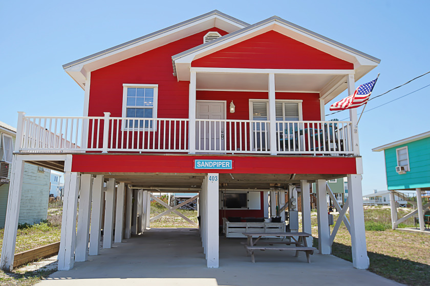Sandpiper-Pet Friendly-Steps away from the beach-Signature - Beach Vacation Rentals in Gulf Shores, Alabama on Beachhouse.com