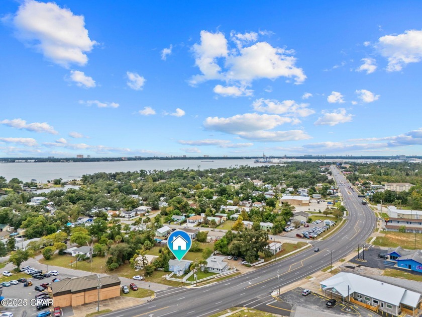 Prime commercial opportunity in historic St. Andrews with - Beach Office for sale in Panama City, Florida on Beachhouse.com