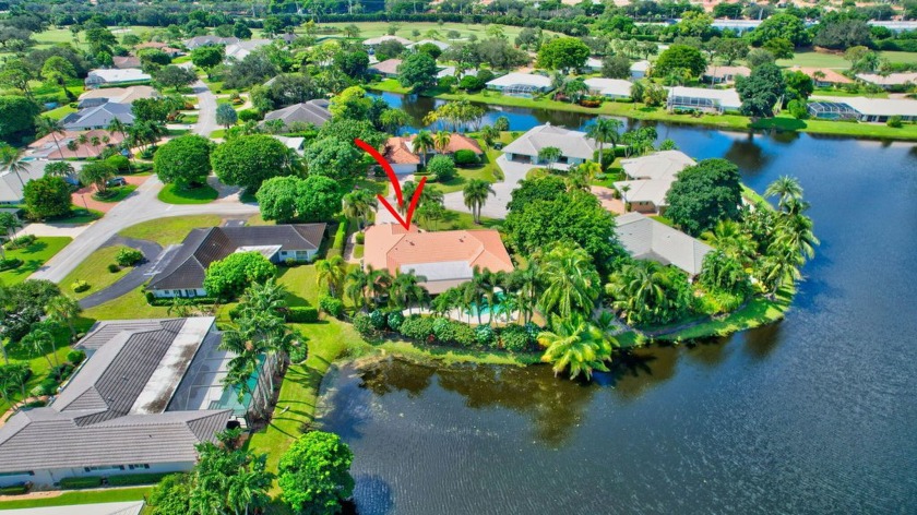 Welcome to this outstanding executive home. From the double door - Beach Home for sale in Boynton Beach, Florida on Beachhouse.com
