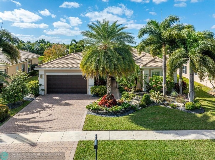 Look no further and welcome to paradise at Valencia Reserve in - Beach Home for sale in Boynton Beach, Florida on Beachhouse.com