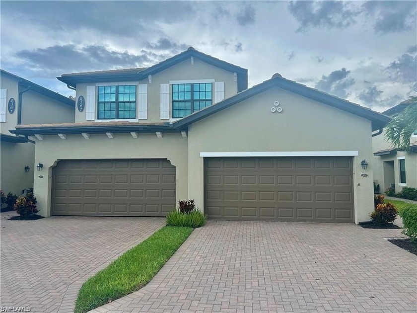 Live the Naples lifestyle in this beautifully appointed - Beach Home for sale in Naples, Florida on Beachhouse.com