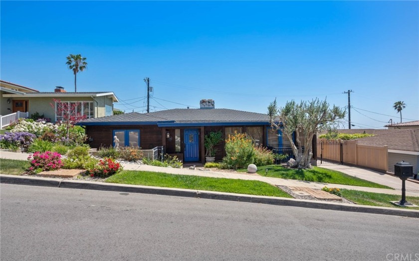 This gem sits tucked away on one of the premier cul de sac - Beach Home for sale in San Pedro, California on Beachhouse.com