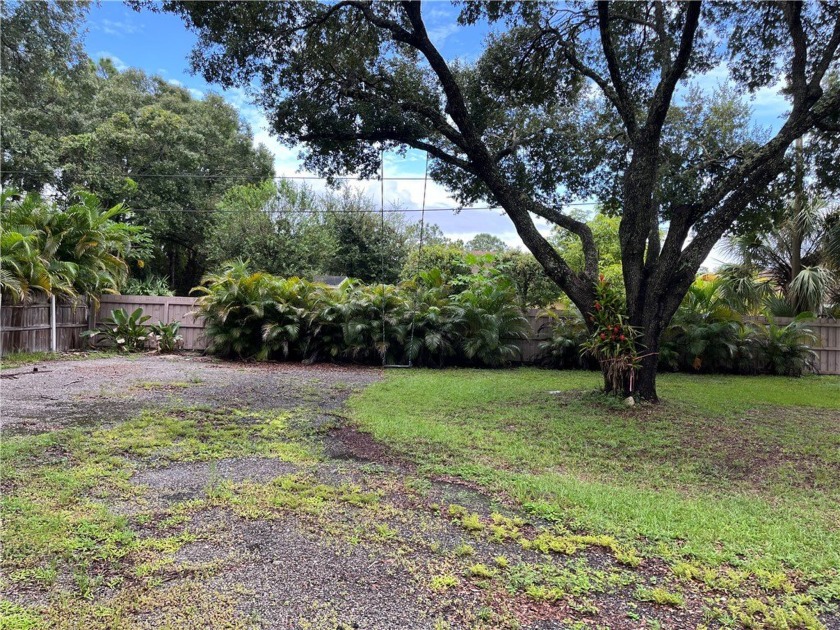 Double corner lot in desirable VLE.  Fenced property with mature - Beach Lot for sale in Vero Beach, Florida on Beachhouse.com