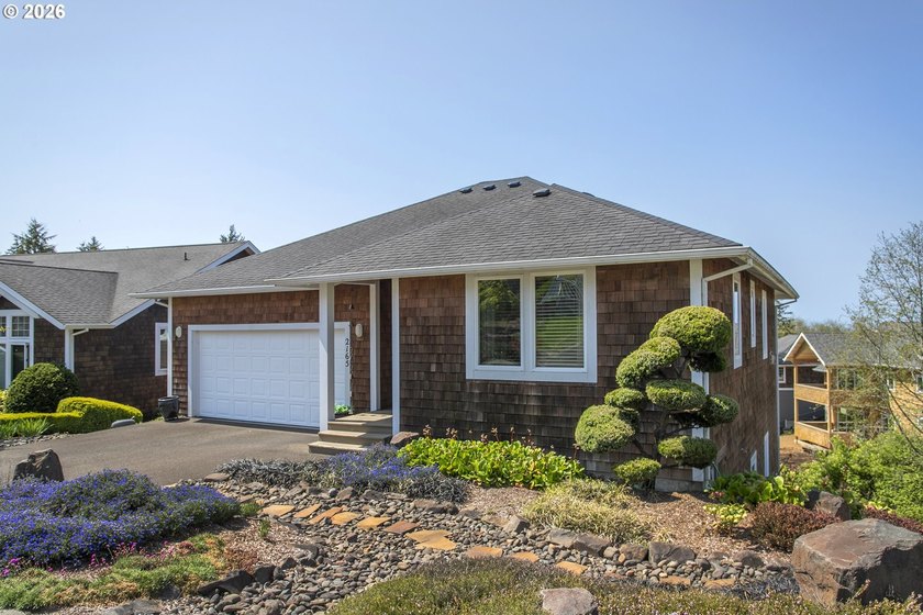 Perched high above Seaside in the highly sought-after Sunset - Beach Home for sale in Seaside, Oregon on Beachhouse.com