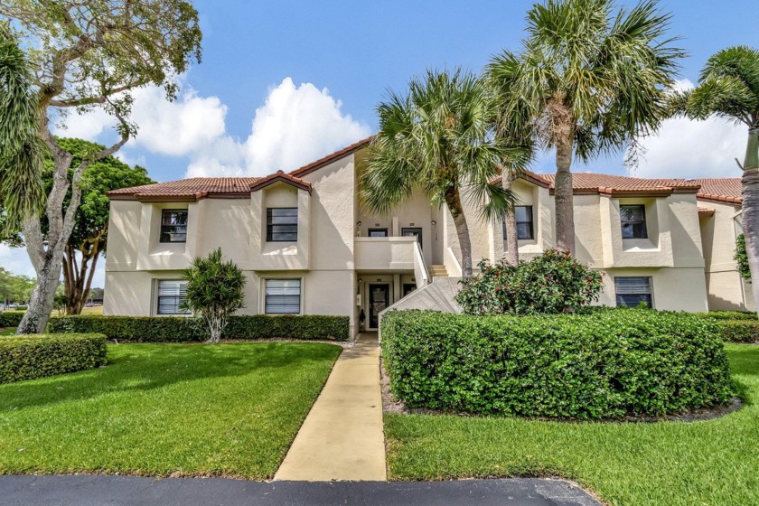 Exceptional updated corner unit with the most fabulous golf - Beach Condo for sale in Boynton Beach, Florida on Beachhouse.com