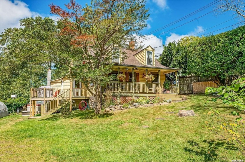 Nature-Lovers Paradise! Built in 1789, Sunset Cottage (aptly - Beach Home for sale in Wading River, New York on Beachhouse.com