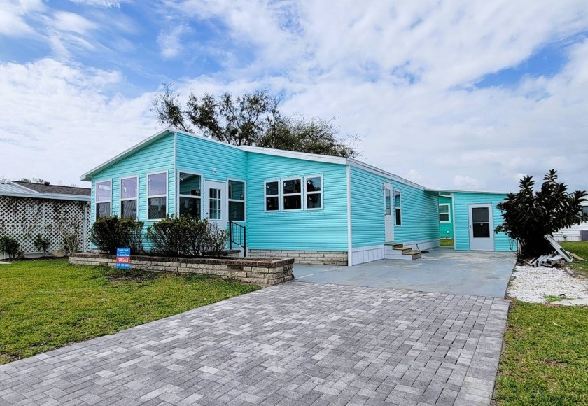 ***MOTIVATED SELLER!!! NEWLY RENOVATED ! UPDATED: NEW Mini Golf - Beach Home for sale in Punta Gorda, Florida on Beachhouse.com