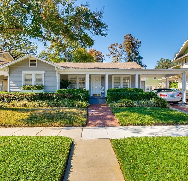 Located in the heart of prestigious Hyde Park's *Golden Triangle - Beach Home for sale in Tampa, Florida on Beachhouse.com