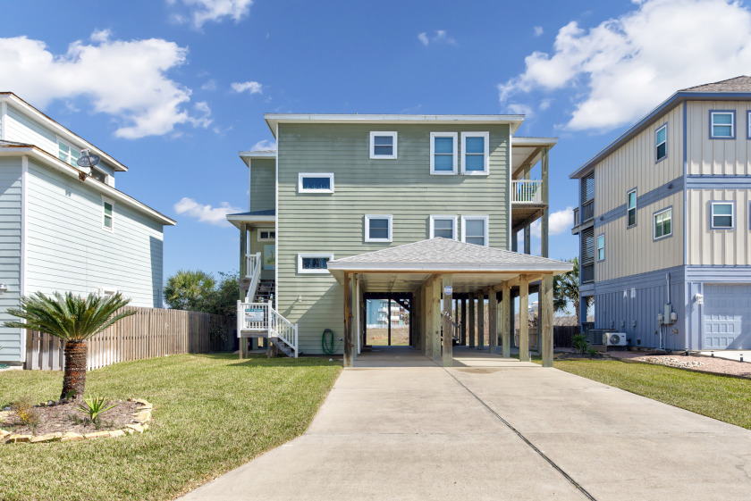 Amazing views of the Ocean from the 3rd floor, boardwalk access - Beach Vacation Rentals in Port Aransas, Texas on Beachhouse.com